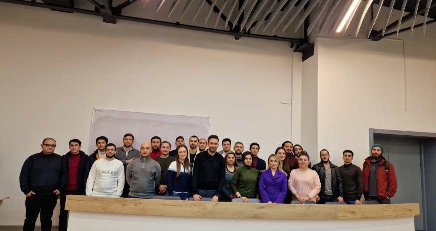 Azercell’s professionals shared their experience with the students of the 