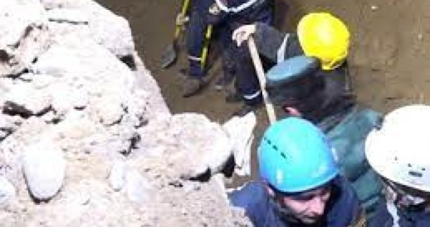 Ermənistanda torpaq sürüşməsi oldu - Ölən var