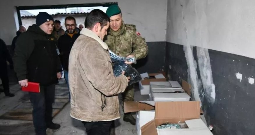 Türk ordusu Kosovada seldən zərərçəkmişlərə yardım etdi