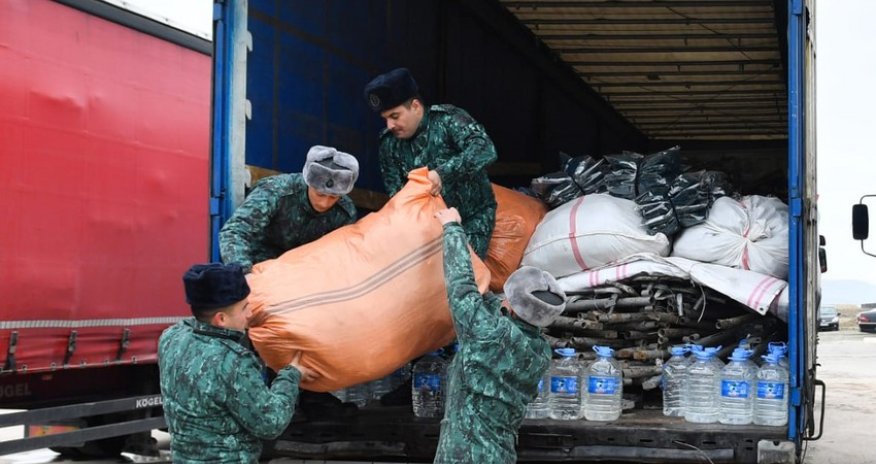 ГПС Азербайджана отправил гуманитарную помощь в Турцию