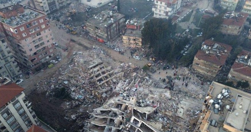 Hatayda zəlzələdən 141 saat sonra ana və övladı xilas edilib