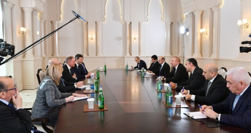 Əliyev İtaliyanın şirkətlər və “Made in Italy” nazirini qəbul edib