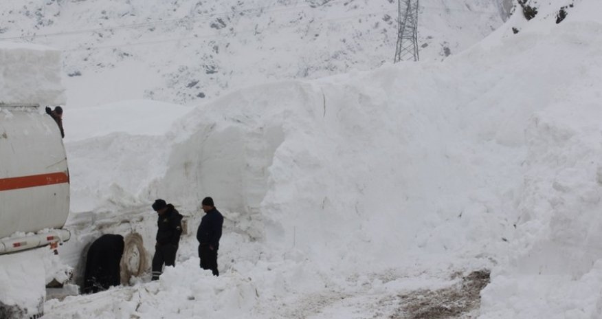 Tacikistanda qar uçqunu nəticəsində 9 nəfər ölüb