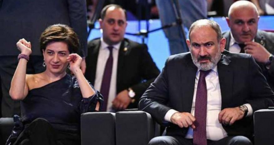 Ermənistan mətbuatı Paşinyan və xanımını məşhur kriminal cütlüyünə bənzətdi