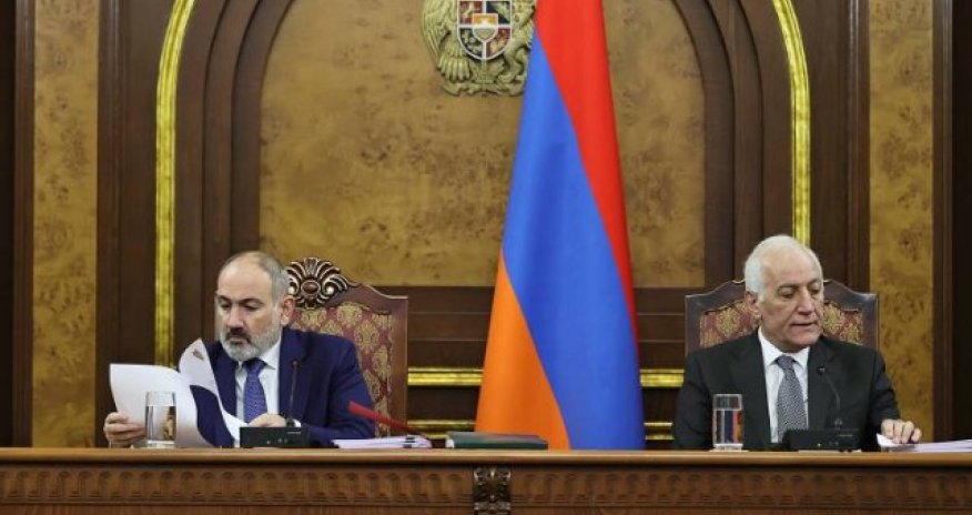 Paşinyan Təhlükəsizlik Şurasının iclasını keçirdi