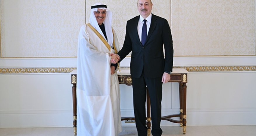 İlham Əliyev İslam İnkişaf Bankı qrupunun prezidentini qəbul etdi