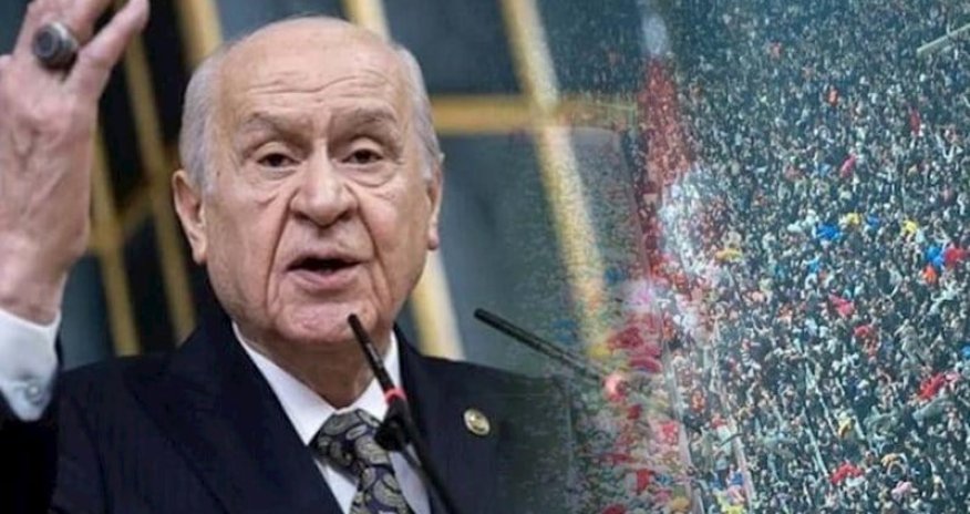 Azarkeşlər hökuməti istefaya səslədi, Baxçalı üzvlükdən imtina etdi - Video