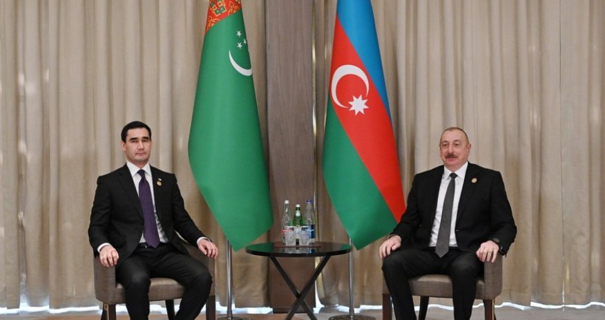 Ilham Aliyev meets with President of Turkmenistan