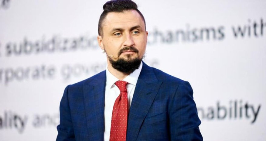 Zelenski şirkət rəhbərini özünə müşavir təyin etdi