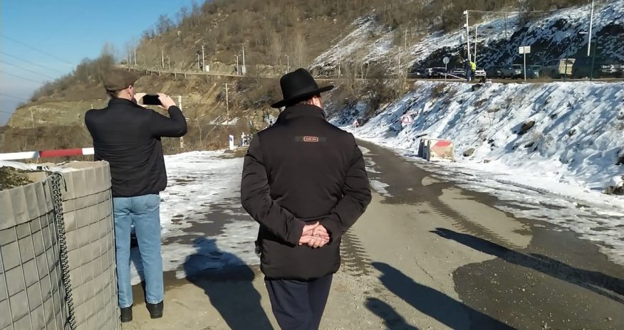 Xarici jurnalistlər Xankəndi-Laçın yolunda aksiya barədə məlumatlandırılıblar