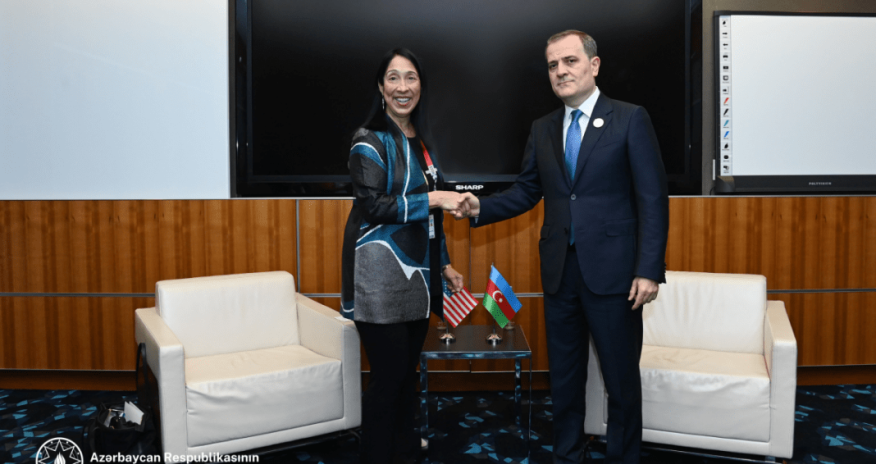 Bayramov Blinkenin köməkçisi ilə görüşüb