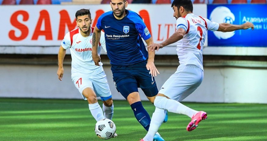 Azərbaycanda oynamış tanınmış hücumçu karyerasını başa vurub