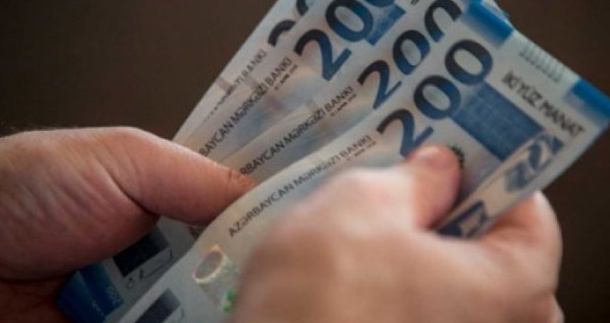 Bu şəxslərin maaşları artırıldı - QƏRAR