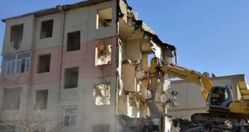 Respondentlərin 73%-i evlərinin zəlzələyə dözümlü olduğuna inanır - SORĞU