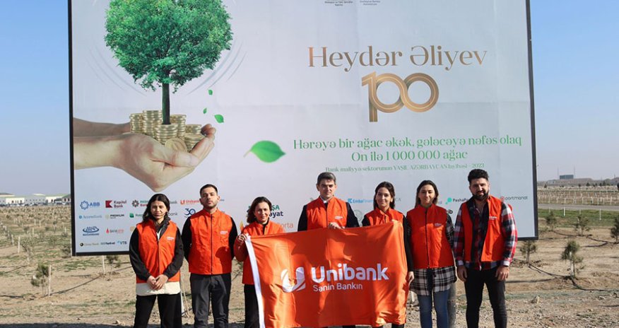Unibank ağacəkmə aksiyasında iştirak edib