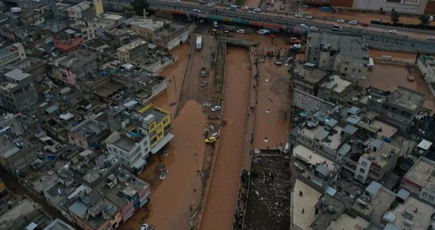 Türkiyədə sel nəticəsində ölənlərin sayı 17-yə çatıb