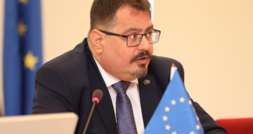 Евросоюз продолжит поддержку Азербайджана