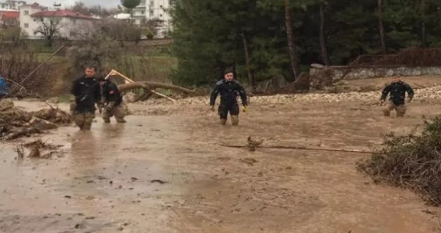 Türkiyədə sel nəticəsində ölənlərin sayı artıb