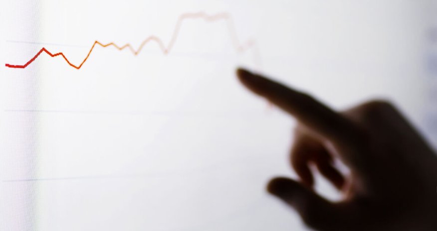 АКРА улучшило прогноз по снижению экономики России до 1-1,5% в 2023 году