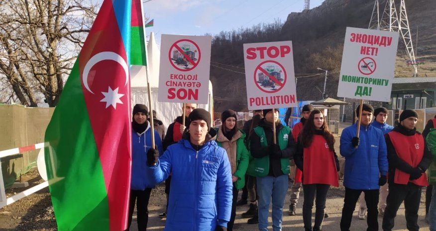 Xankəndi-Laçın yolunda aksiyanın 104-cü günü: ekofəallar etirazlarını davam etdirirlər