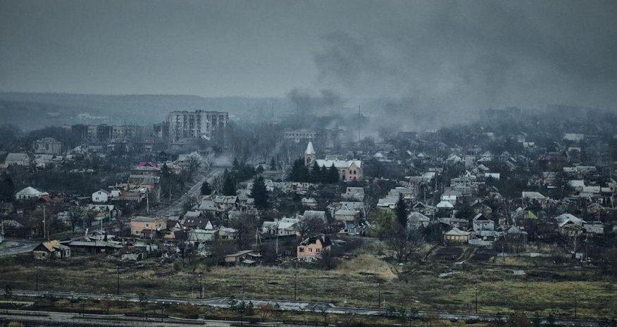 Rus qoşunları Baxmutun üçdə ikisini ələ keçirib