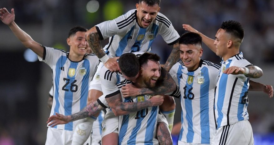 Messi becomes third member of 100-goal club