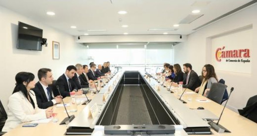Баку предложил Мадриду подписать соглашение о поощрении и взаимной защите инвестиций