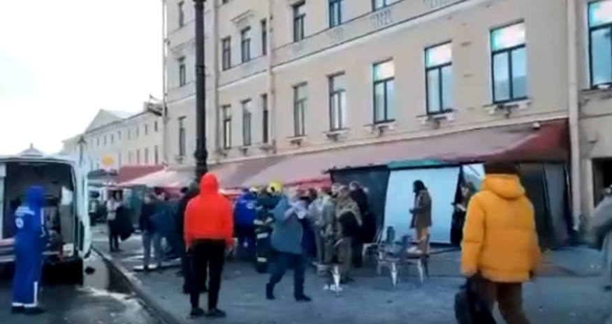 Sankt-Peterburqun mərkəzində partlayış baş verib, ölən və yaralılar var