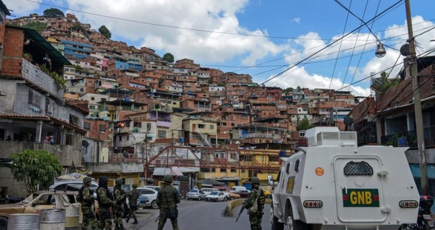 Venesuelada korrupsiyada şübhəli bilinən 42 məmur saxlanılıb