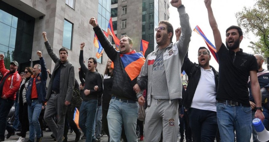 Ermənistanda Paşinyanın istefası tələb olunur- AKSİYA