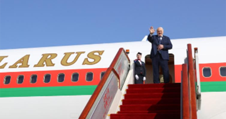 Lukaşenko Rusiyaya səfər edib