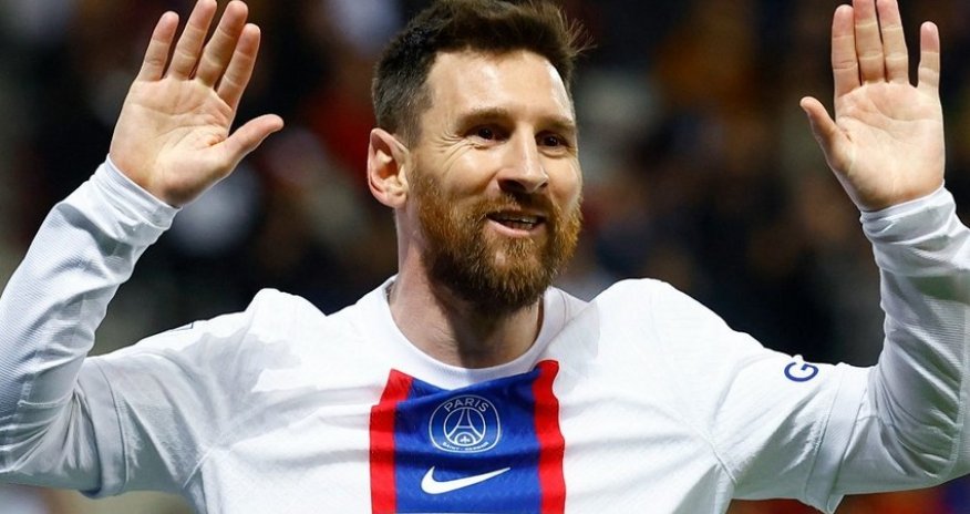 Месси пустил домой фаната, который ждал его на протяжении 10 часов