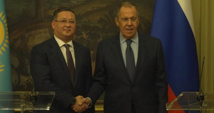 Lavrov qazaxıstanlı həmkarı ilə Xəzər dənizində əməkdaşlığı müzakirə edib