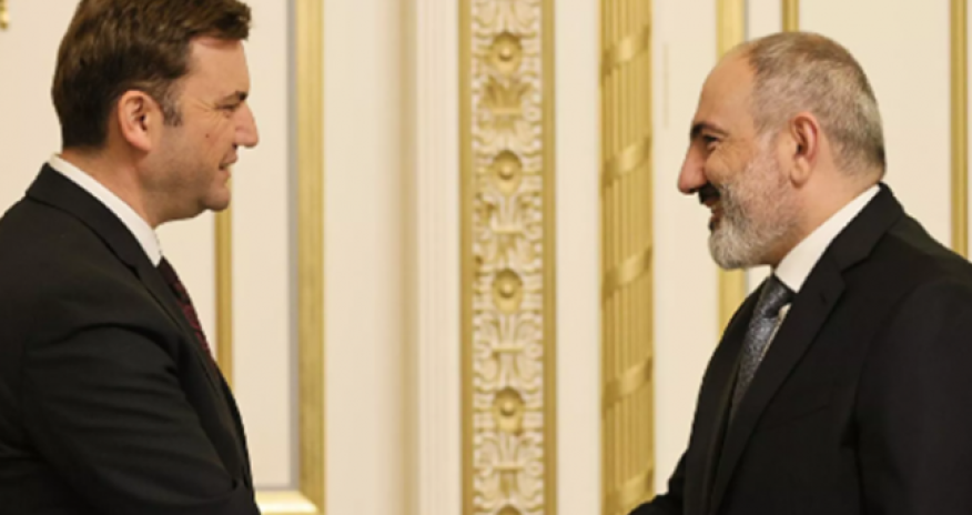 Paşinyan ATƏT-in fəaliyyətdə olan sədri ilə görüşdü