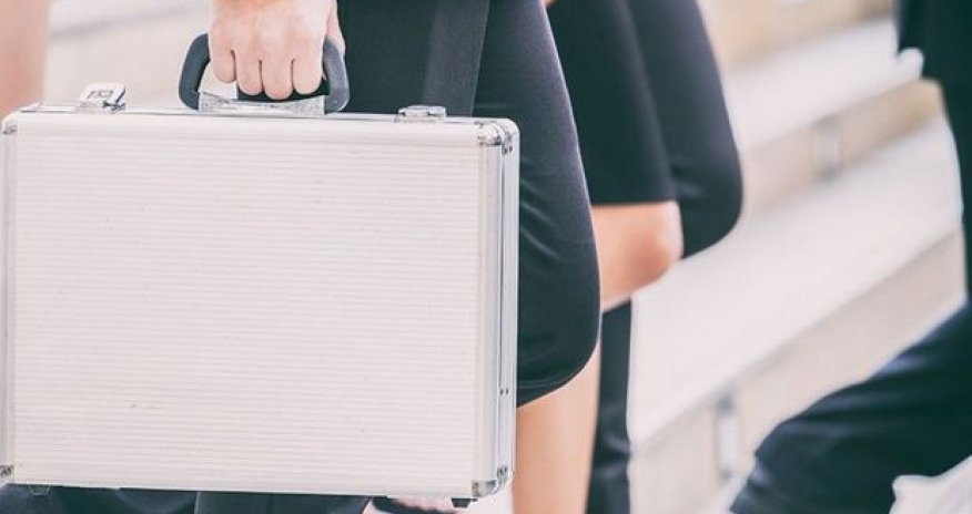 Bank rəsmisi: Gələcəkdə inkassasiya prosesi robotla həyata keçirilə bilər