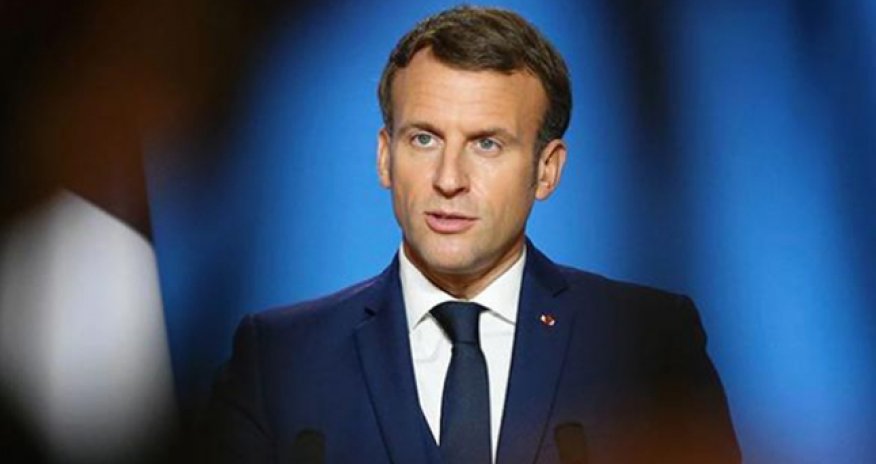 Etirazlara səbəb olan Qanunu imzaladı