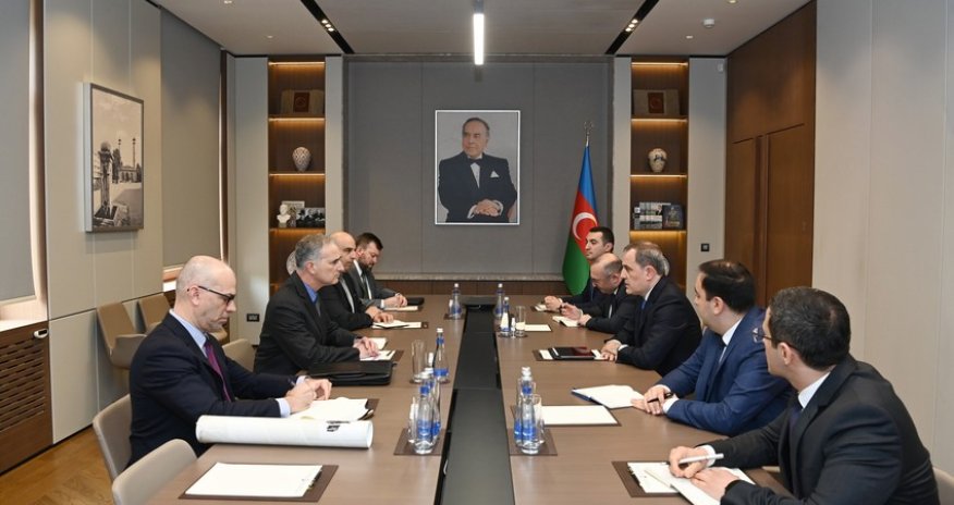 Bayramov ABŞ rəsmisi ilə Azərbaycan-Ermənistan sülh sazişini müzakirə edib