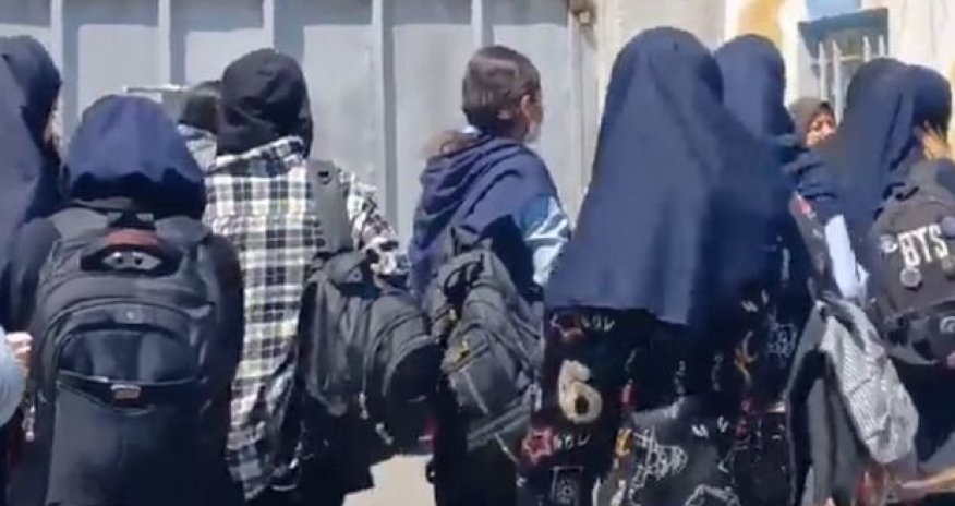 İranın təhsil işçiləri: Məktəblərə kimyəvi hücumlara küçələrdə cavab verəcəyik- FOTO