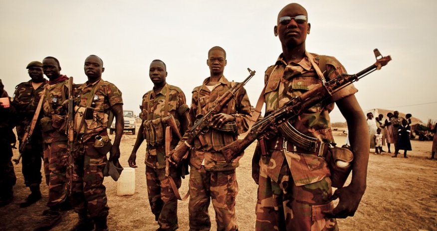 Sudanda Misir səfirliyinin avtomobili atəşə tutulub, diplomat ölüb