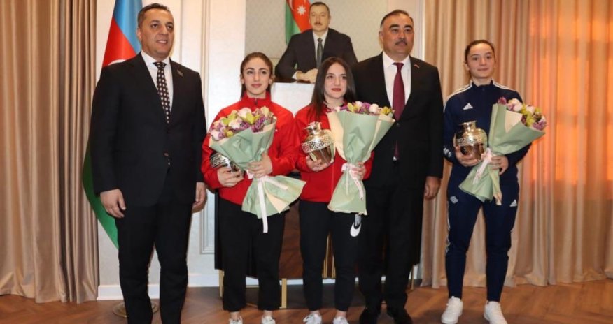 İrəvandakı qələbəsini Azərbaycana həsr edən türkiyəli idmançılar Səfirliyə dəvət olunublar