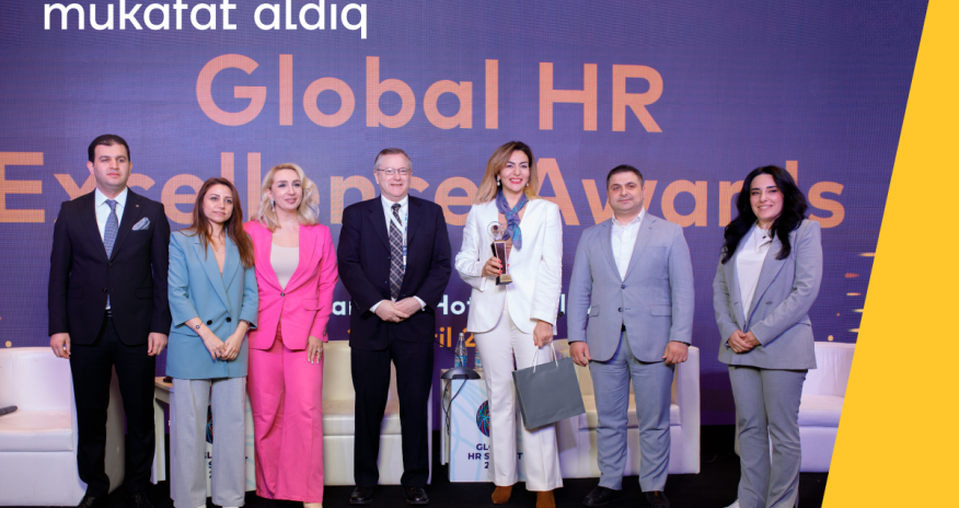Yelo Bank Global HR Summitində mükafata layiq görülüb