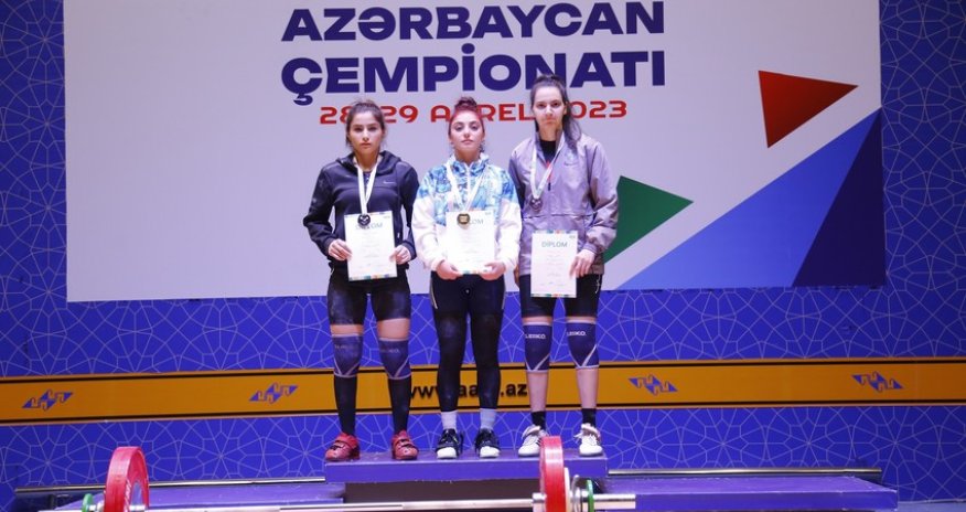 Ağırlıqqaldırma üzrə Azərbaycan çempionatının ilk qalibləri müəyyənləşib