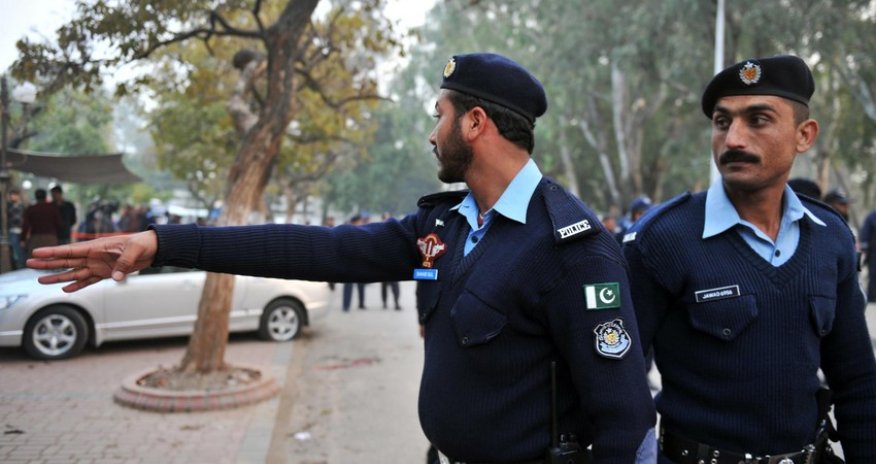 Pakistanda məktəbə silahlı hücum olub, 7 müəllim ölüb