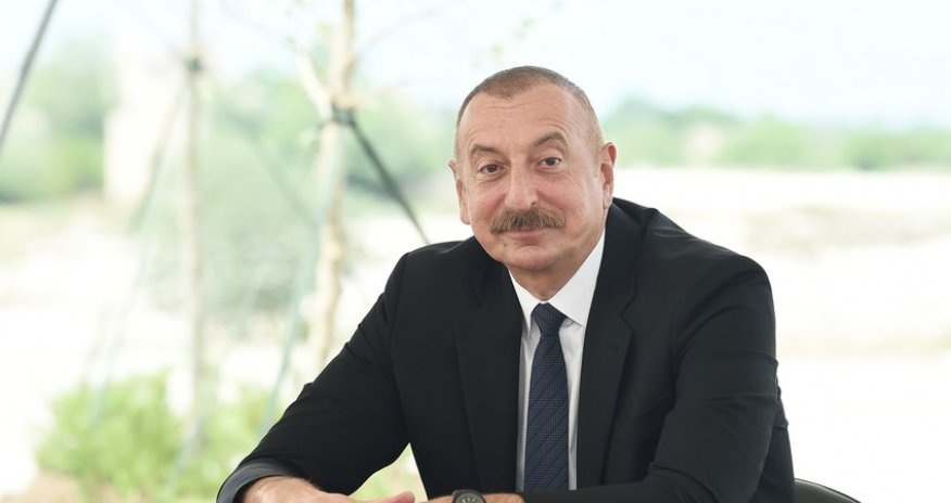 Президент Ильхам Алиев поздравил ветеранов Азербайджана
