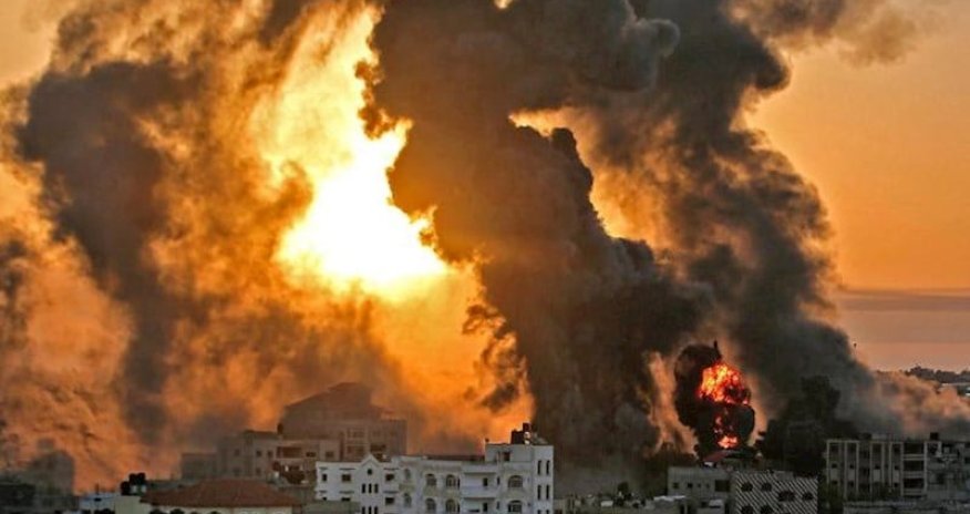 İsrail Qəzzə zolağını bombaladı - Ölənlər var