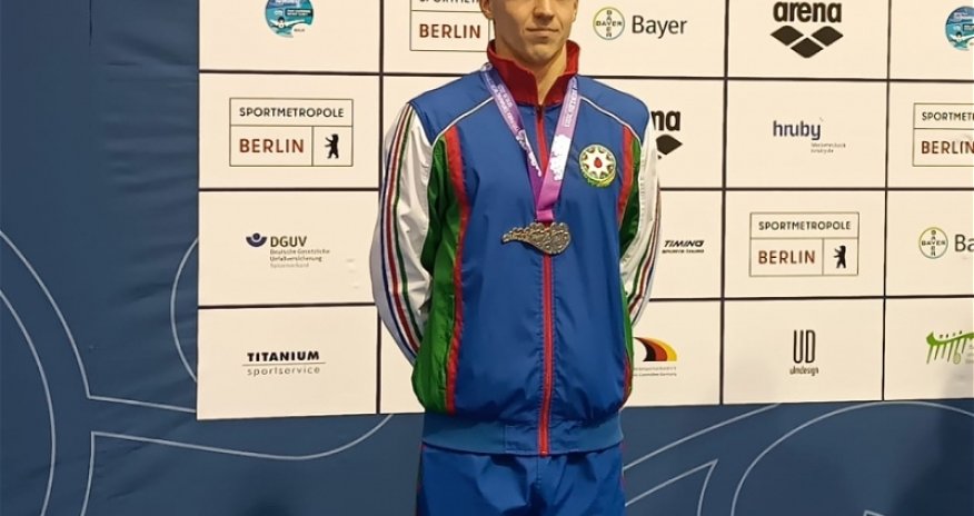 Азербайджанский парапловец завоевал серебряную медаль чемпионата мира