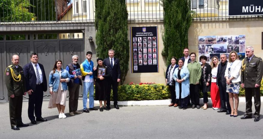 Səfir: Ukraynada döyüşlərdə 26 azərbaycanlı həlak olub