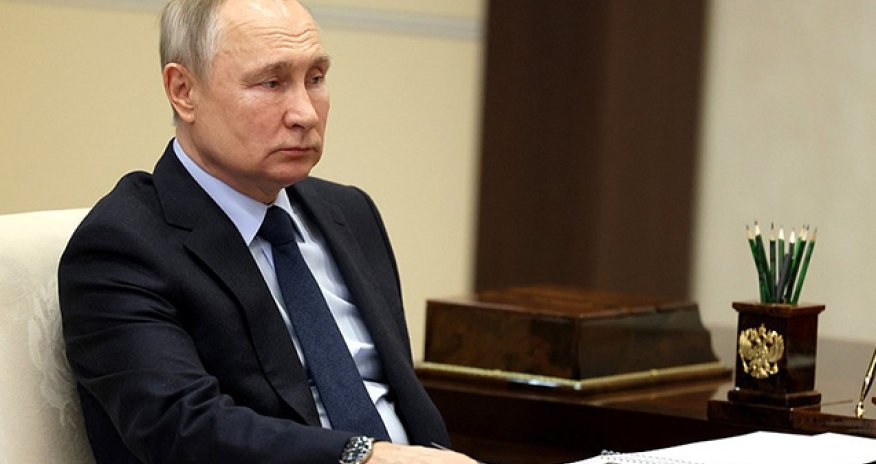 Putindən orduda xidmət edən əcnəbilərlə bağlı qərar