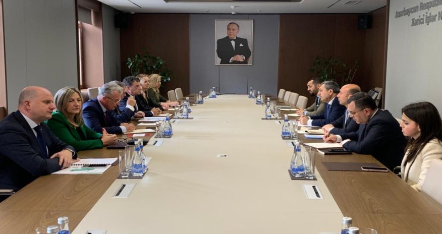 Xələf Xələfov Xorvatiya Parlamentinin sədr müavini ilə görüşüb