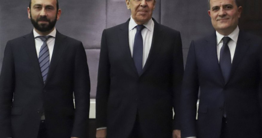 Стартовала встреча Байрамова, Лаврова и Мирзояна